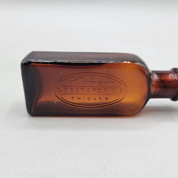 Antique Amber Glass Medicine Bottles Armour Laboratories Winthrop - Picture 9 of 10